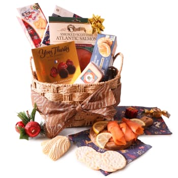 The Yuletide Feast Basket – view 2