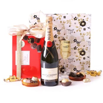 Moet and Chocolate – view 2